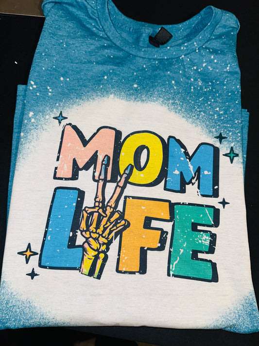 Mom life ✌️