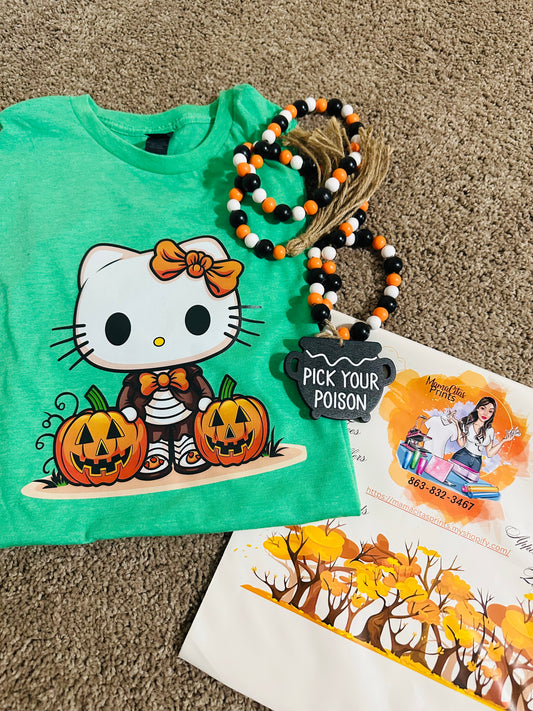 Halloween 🎃 hello kitty graphic tee