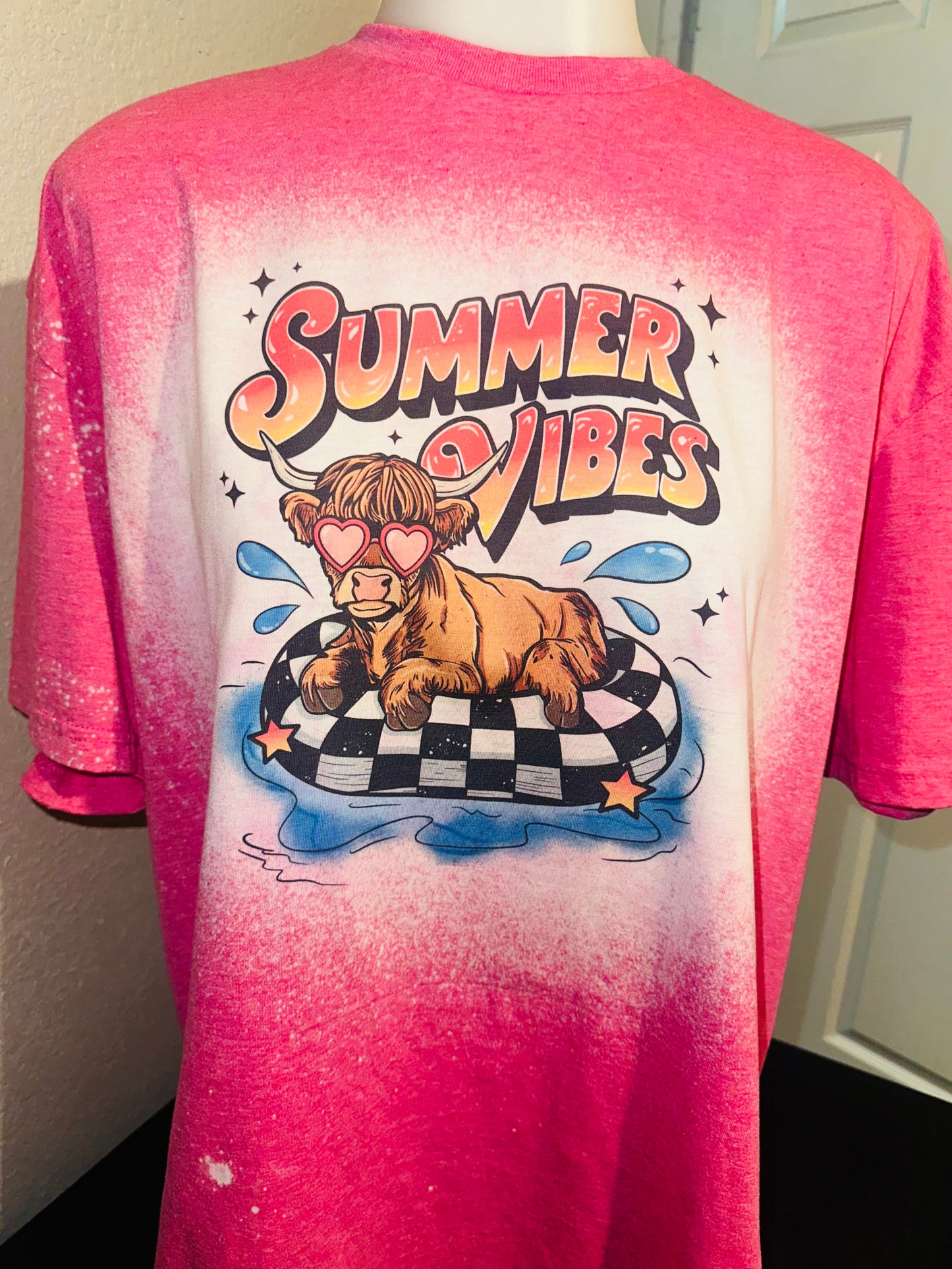 Summer checkered float