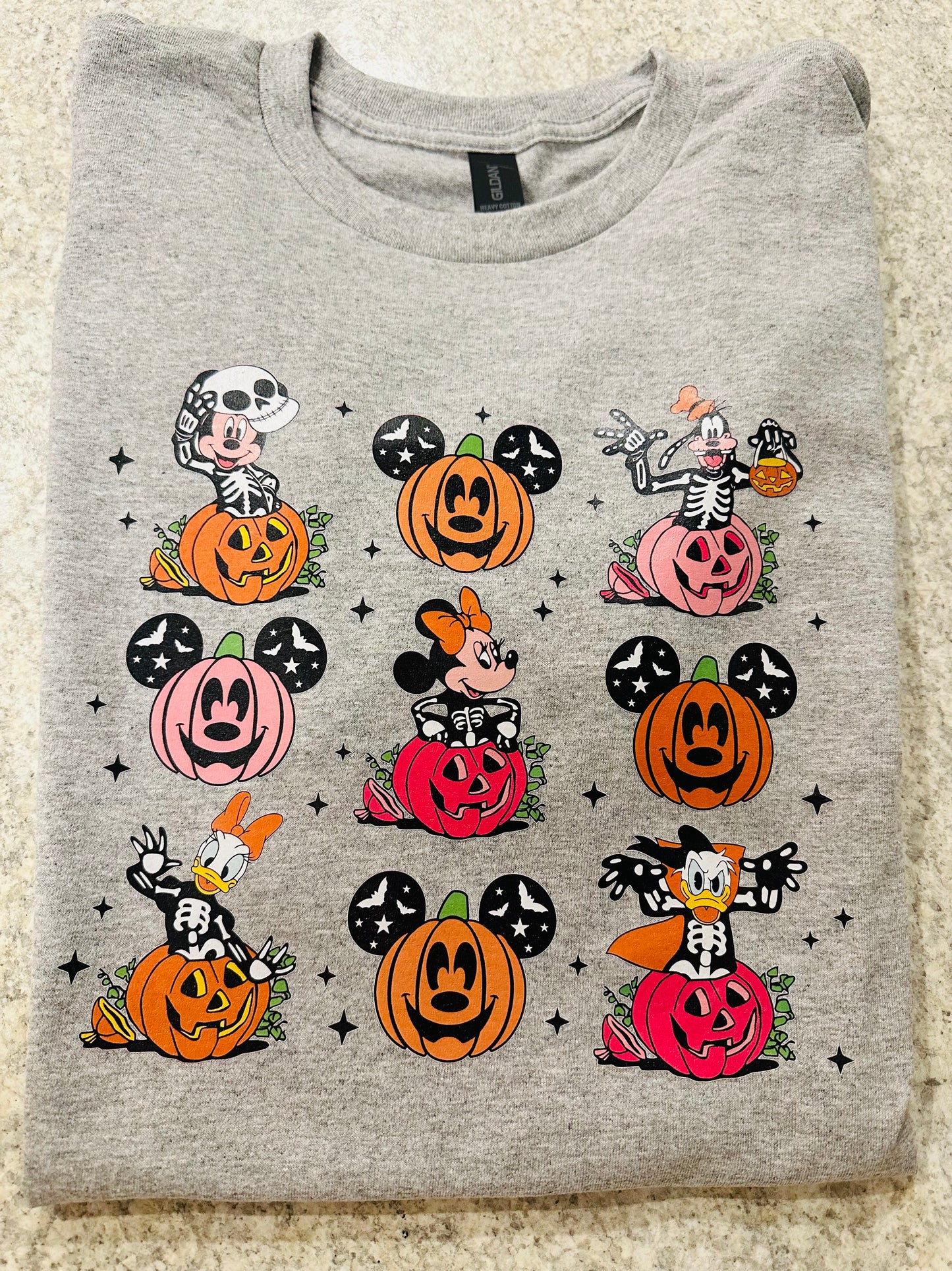 Mickey pumpkins graphic tee