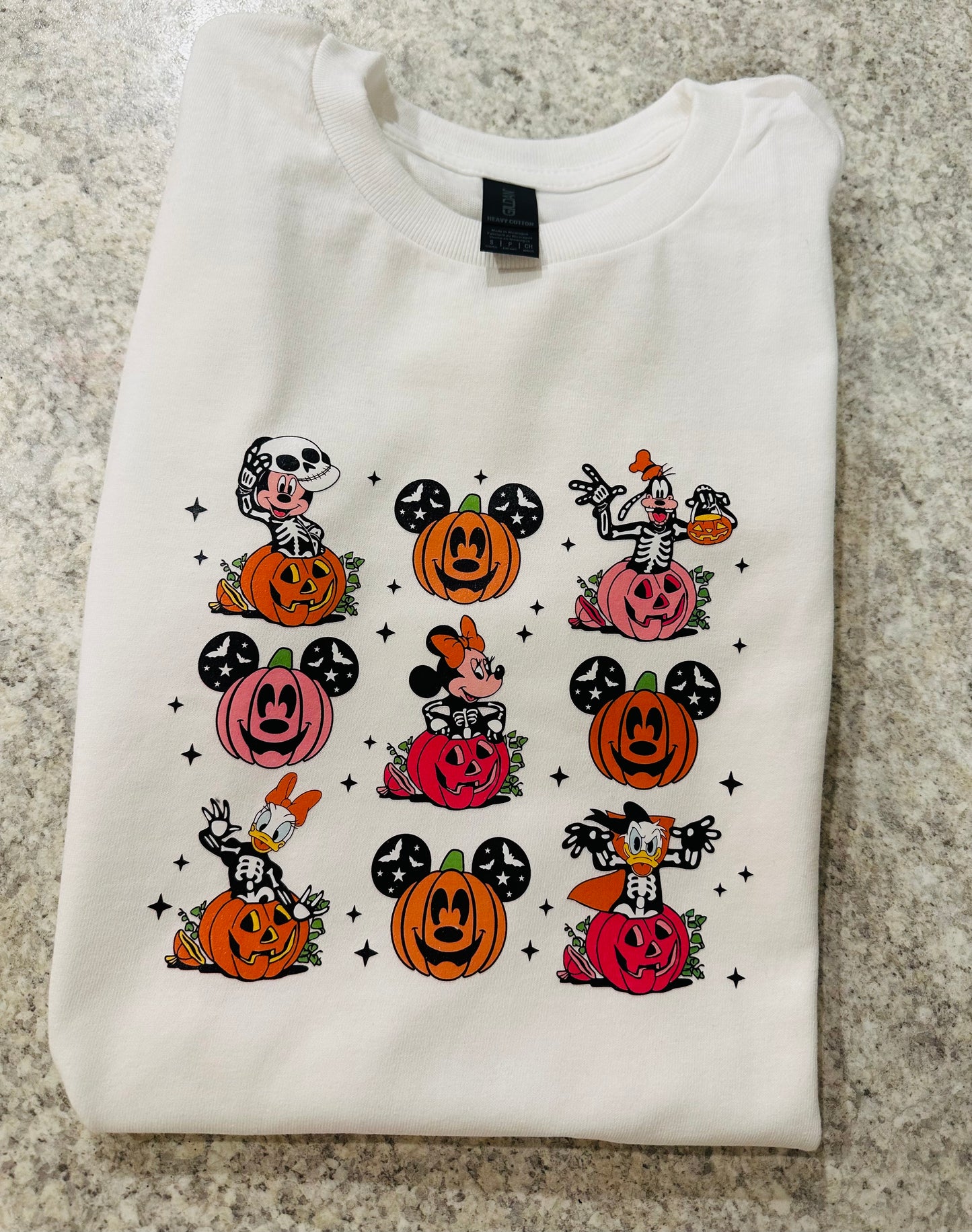 Mickey pumpkins graphic tee