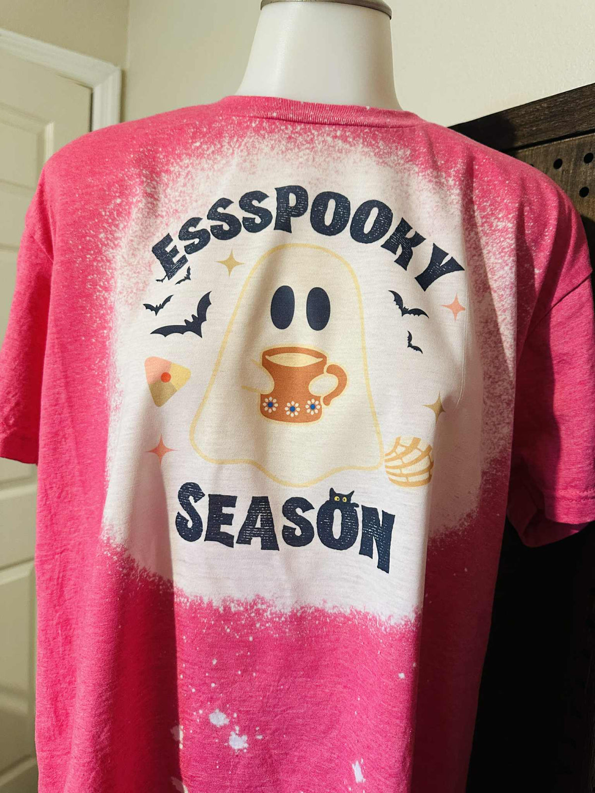 ESSPOOOKY SEASON